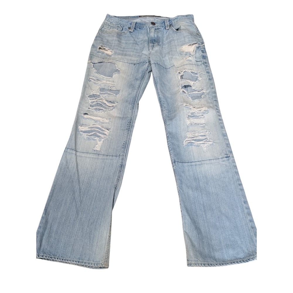 BKE Jeans Mens 31R Light Wash Derek Relaxed Straight Heavy Distressed Denim